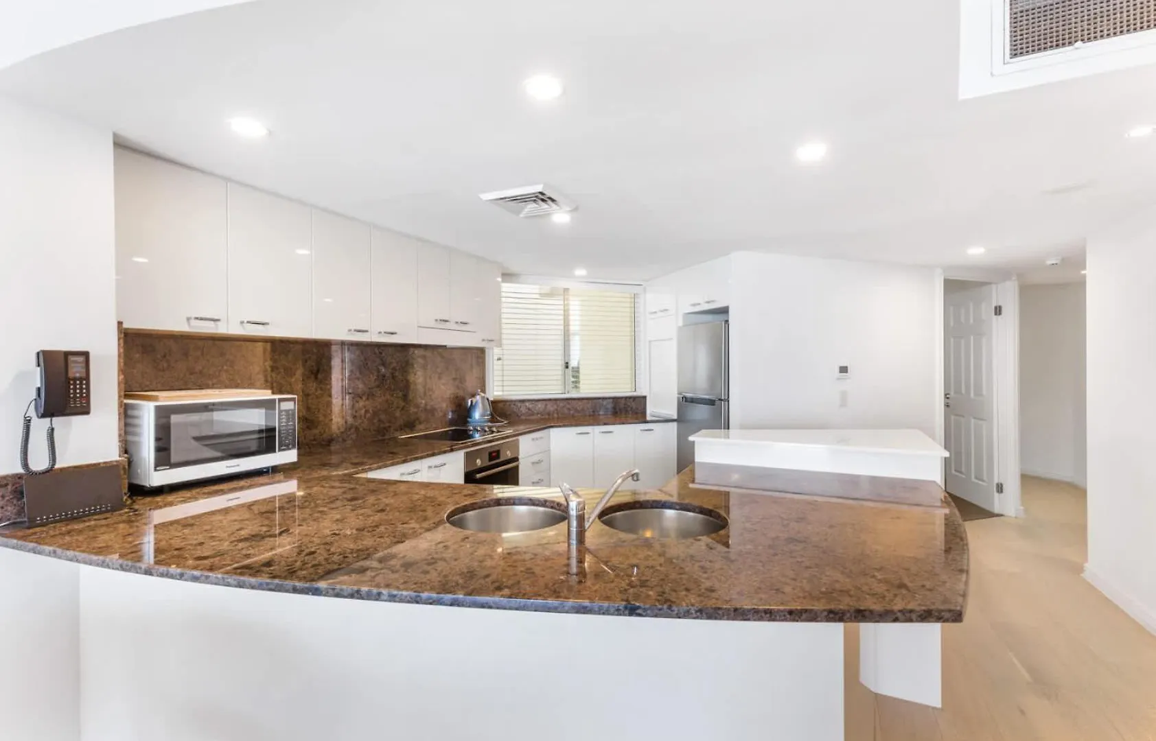 Zanzibar-Premium Ocean Apartment Mooloolaba